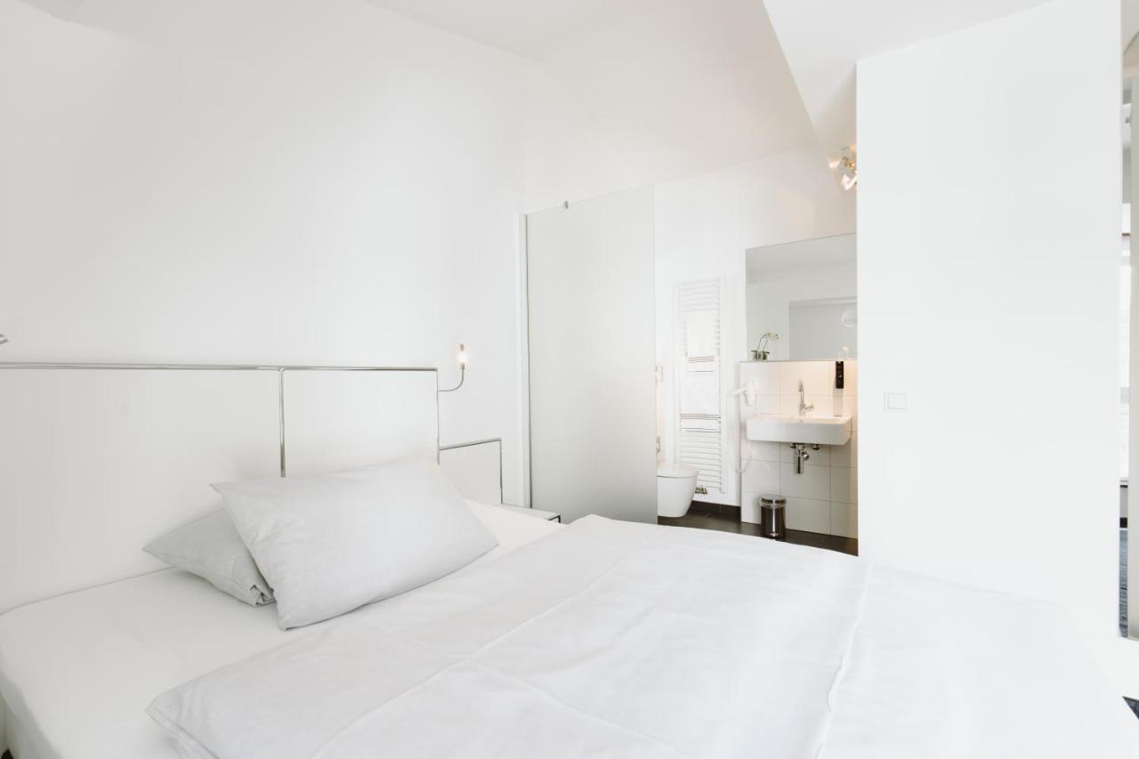 Hotel &Repeat Koeln Airport Extérieur photo