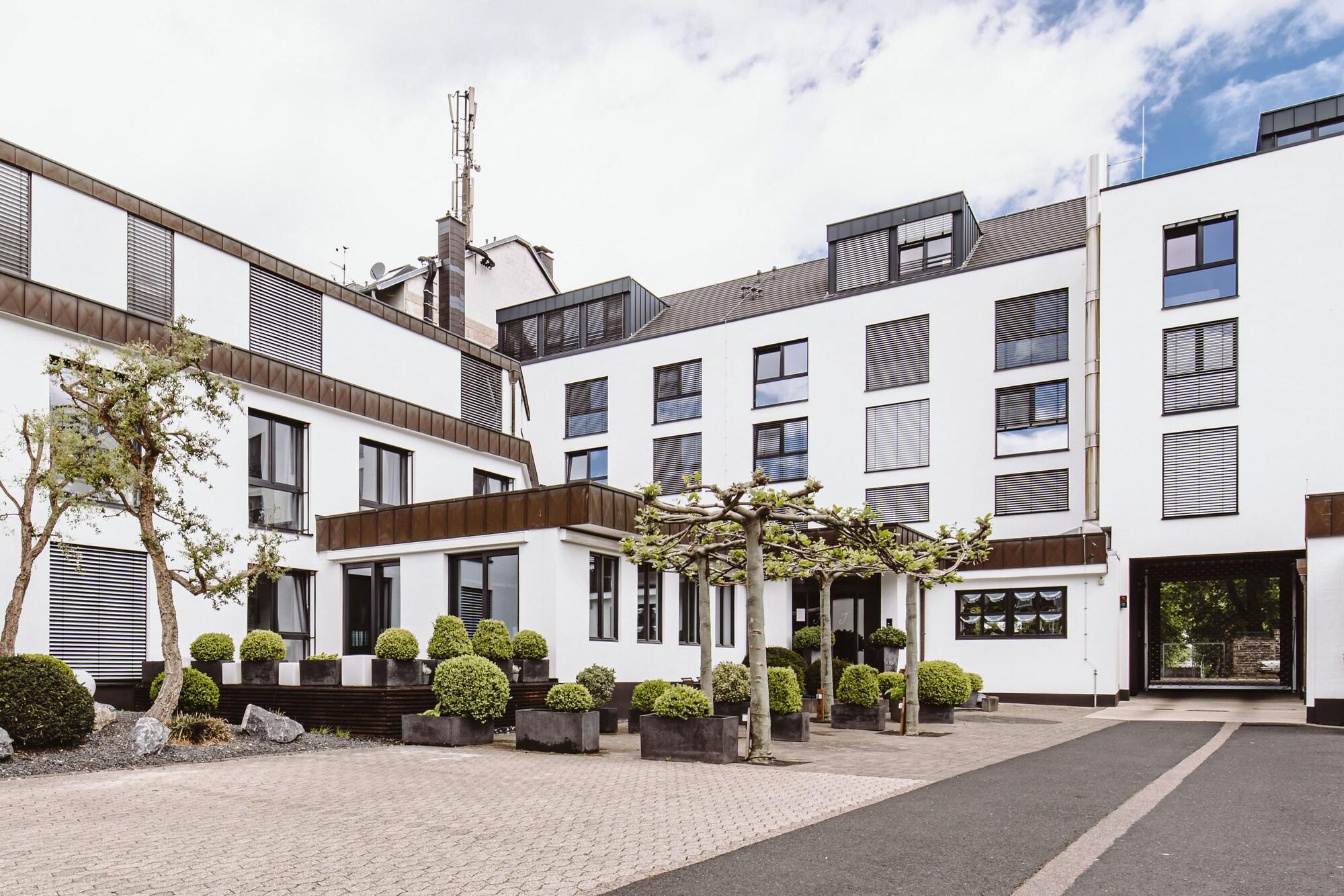 Hotel &Repeat Koeln Airport Extérieur photo
